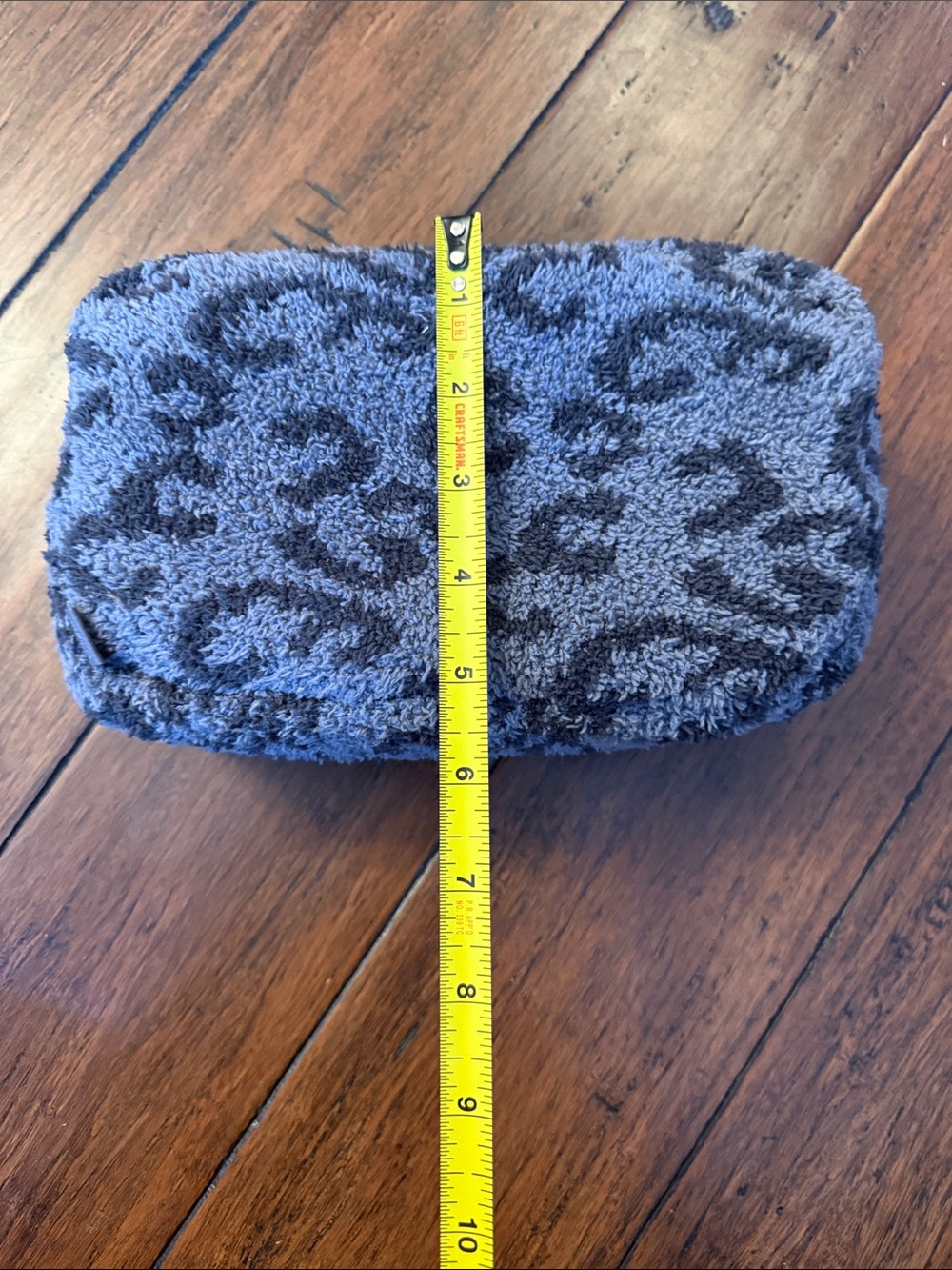 Barefoot Dreams Cozy Gray Leopard - Eye Mask, Headband, Socks & Pouch - Picture 7 of 8
